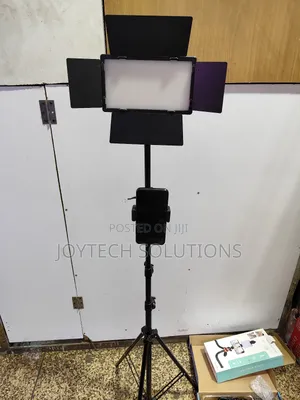 Led UC Pro 600 Full Kit Vedio / Photo Light.