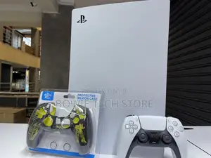 Ps5 Ex Uk 1 Pad and Free Pad Silicon Case .