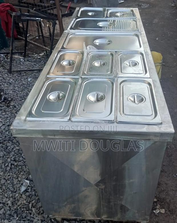 Portable Food Warmer Display