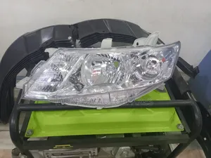 Headlamp Toyota Allion 260