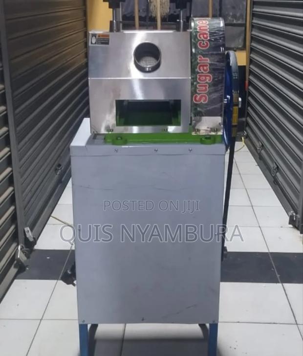 Sugarcane Juice Extractor Complete - main view