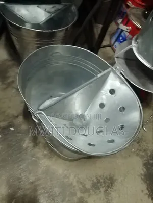 Galvanized Mob Bucket