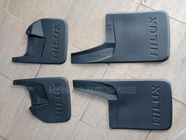 Mudflaps Toyota Hilux Vigo Set