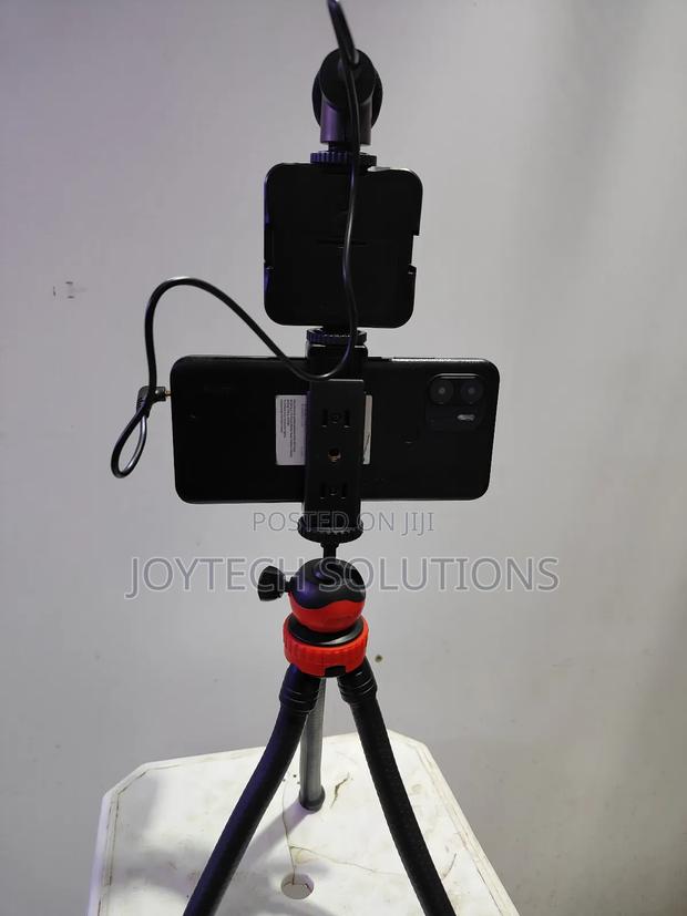 Table Stand With Microphone and Light. - thumbnail 2