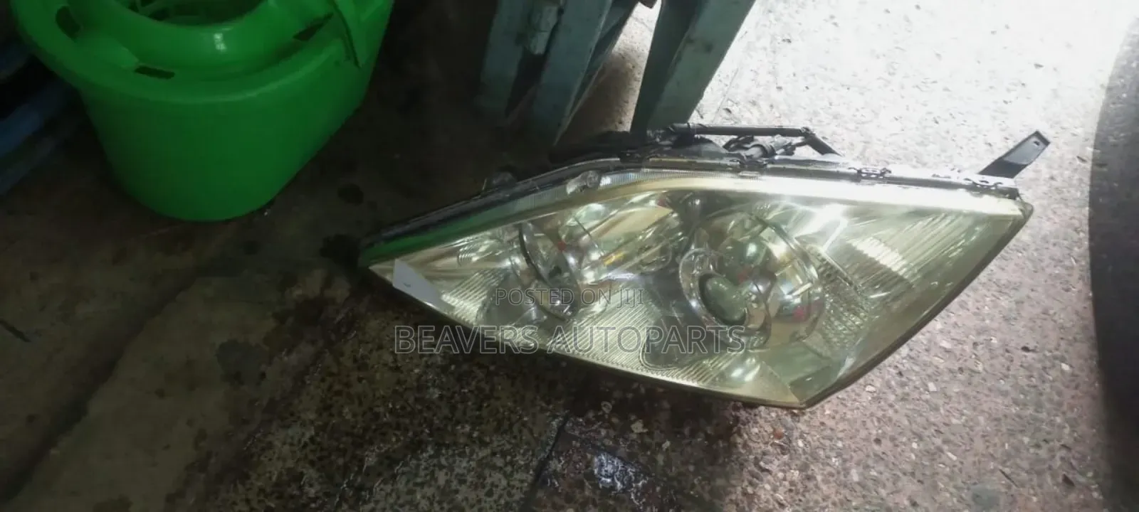 Honda CRV RE4 Headlight
