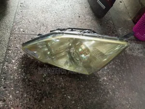Honda CRV RE4 Headlight