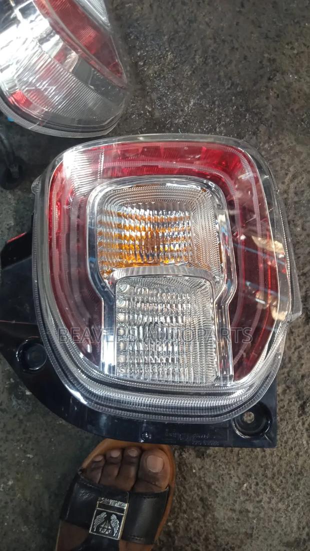 Passo 2018 /Daihatsu Boon Taillights - main view
