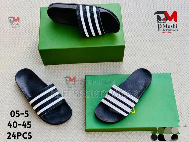 Addidas Slides - thumbnail 2