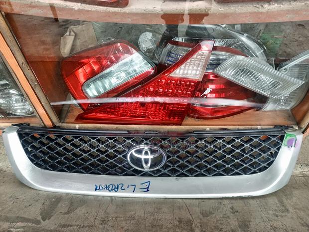 Front Grill Toyota Regius Hiace - main view