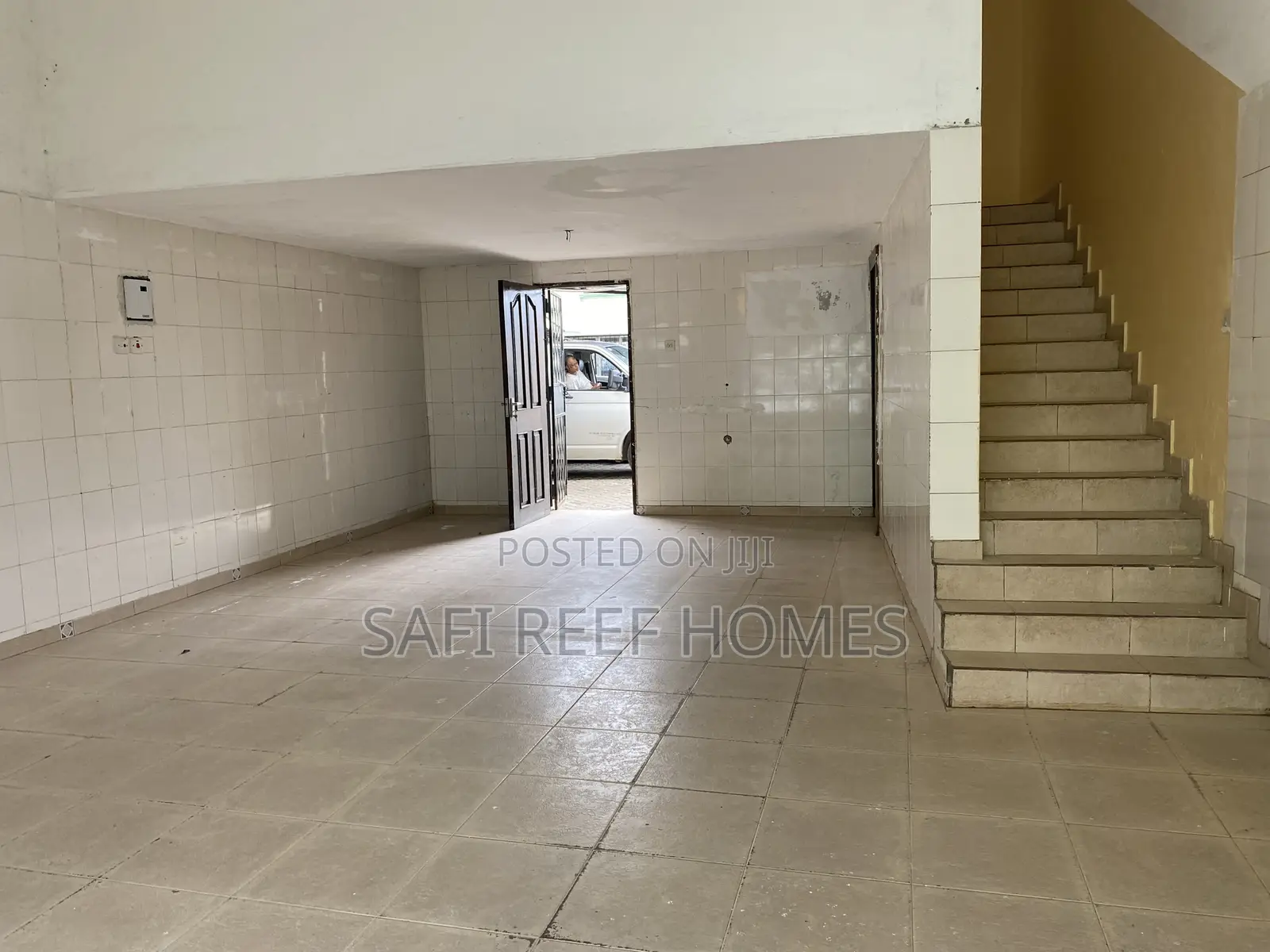 Shop to Let Along Links Road Nyali
