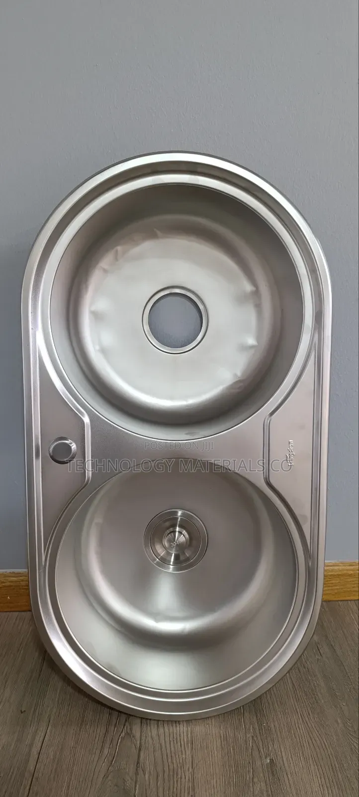 Round Double Bowl Kitchen Sink.