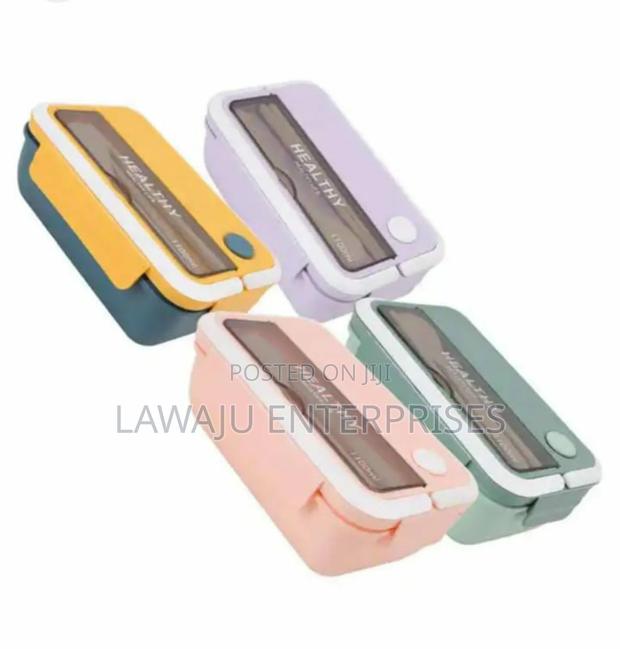 Bento Lunch Box With Cutlery