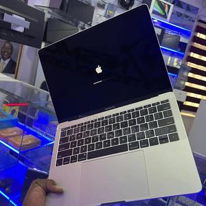 Laptop Apple MacBook Pro 2017 8GB Intel Core I5 SSD 256GB - main view