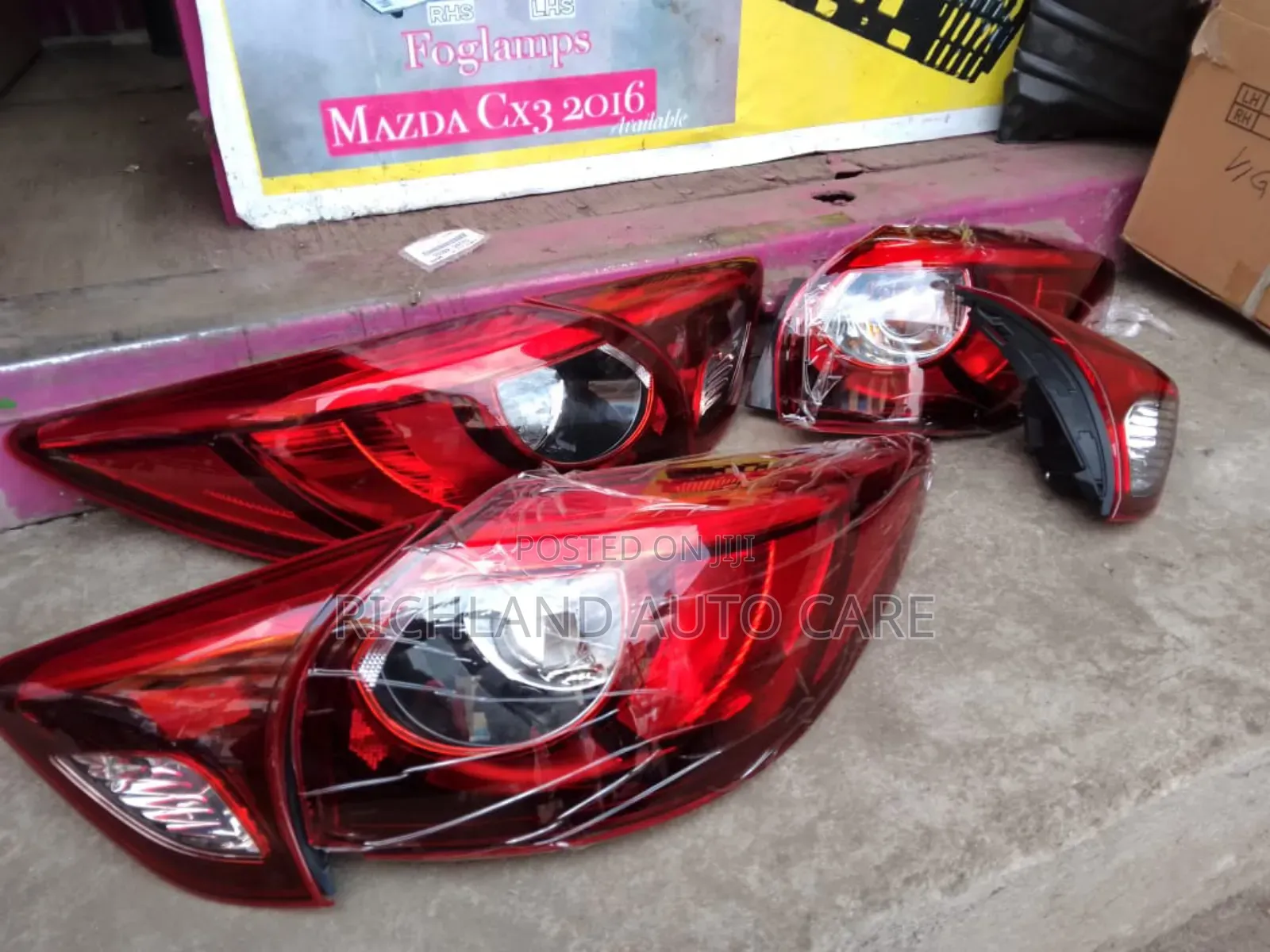 Cx-5 Taillight and Bootlamp