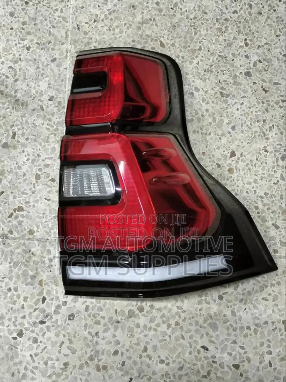 Prado Fj 150 2018 Tail Lamp