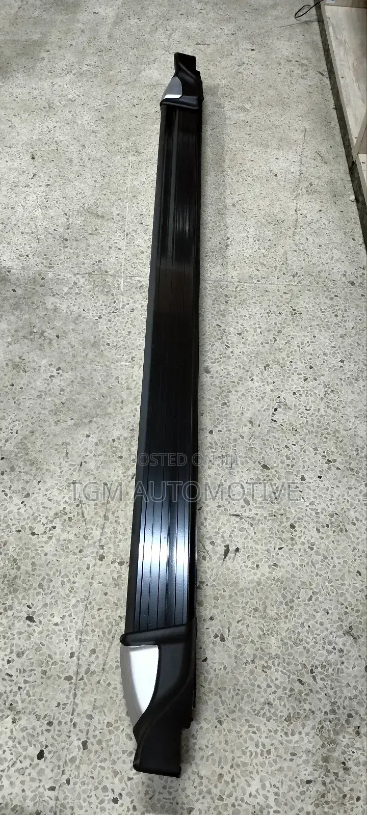 Custom Fit Side Steps Isuzu-Max 2019-2021