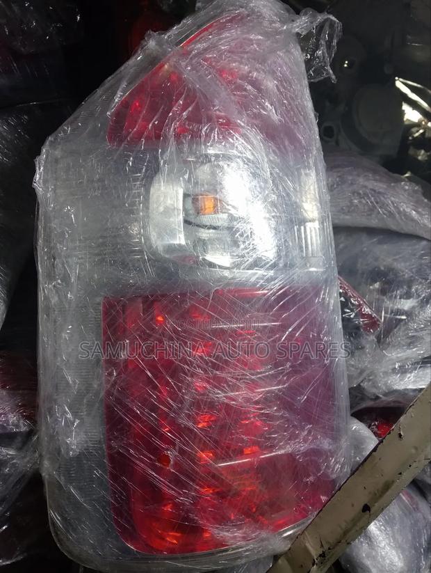 Noah 2008 Tail Light