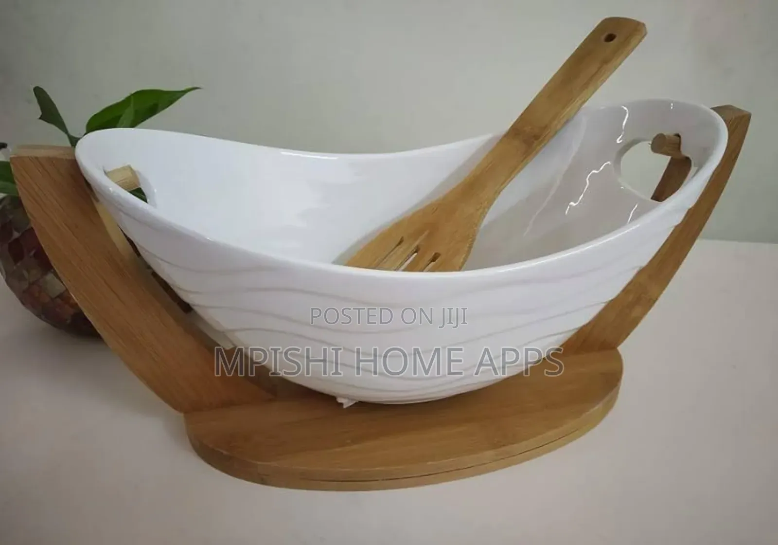 *Ceramic Fruit Bowl With Bamboo Base 30cm