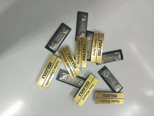 Customized Nametags - main view