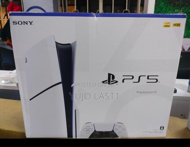 Sony Playstation 5 Standard Edition