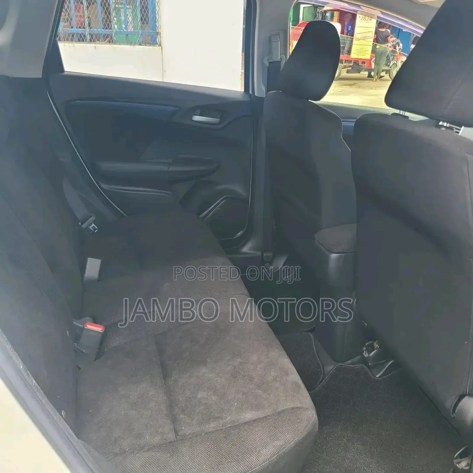 Honda Fit Shuttle 1.5 Hybrid 2WD 2018 White