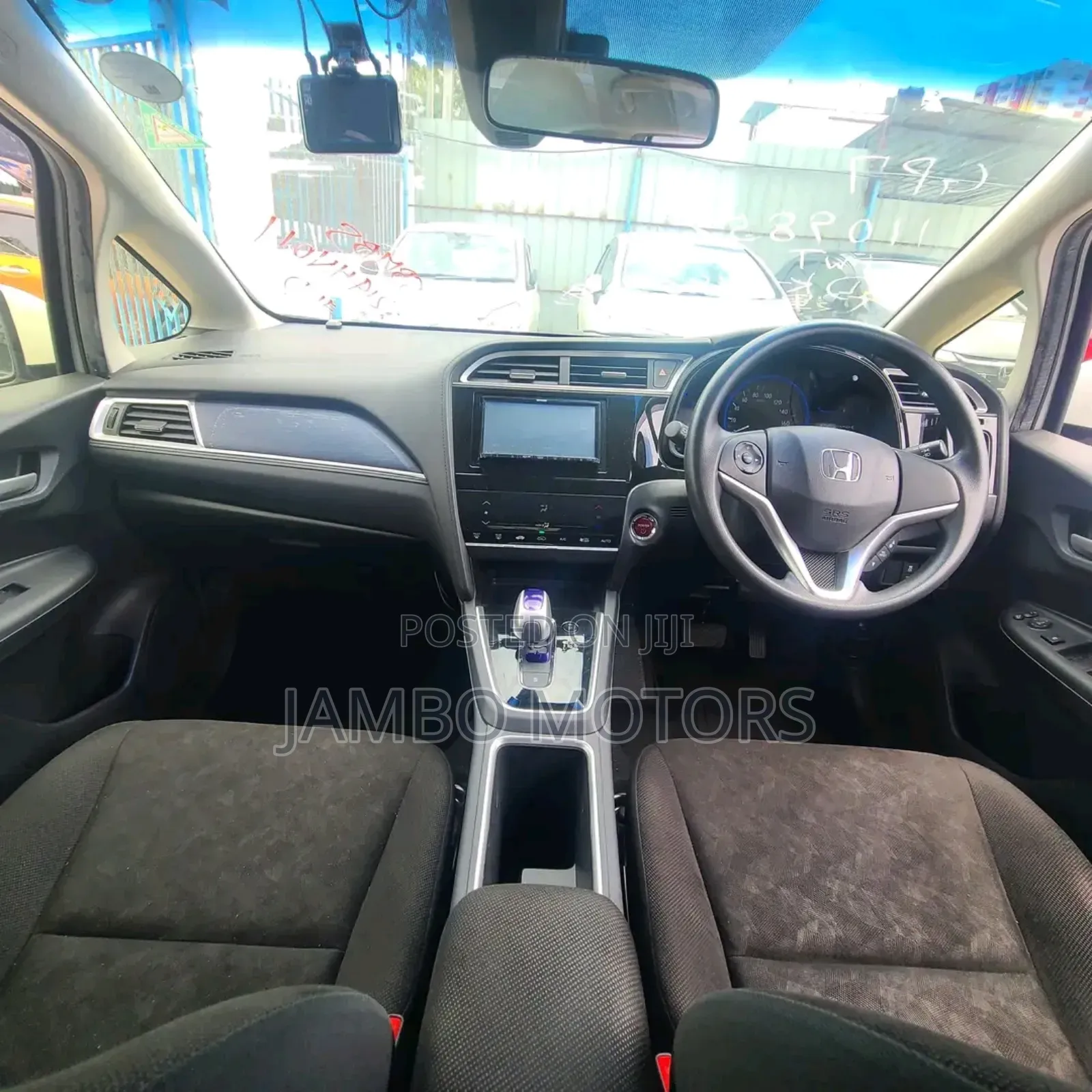 Honda Fit Shuttle 1.5 Hybrid 2WD 2018 White