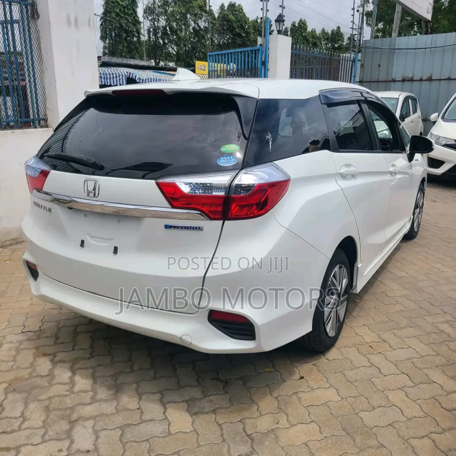 Honda Fit Shuttle 1.5 Hybrid 2WD 2018 White