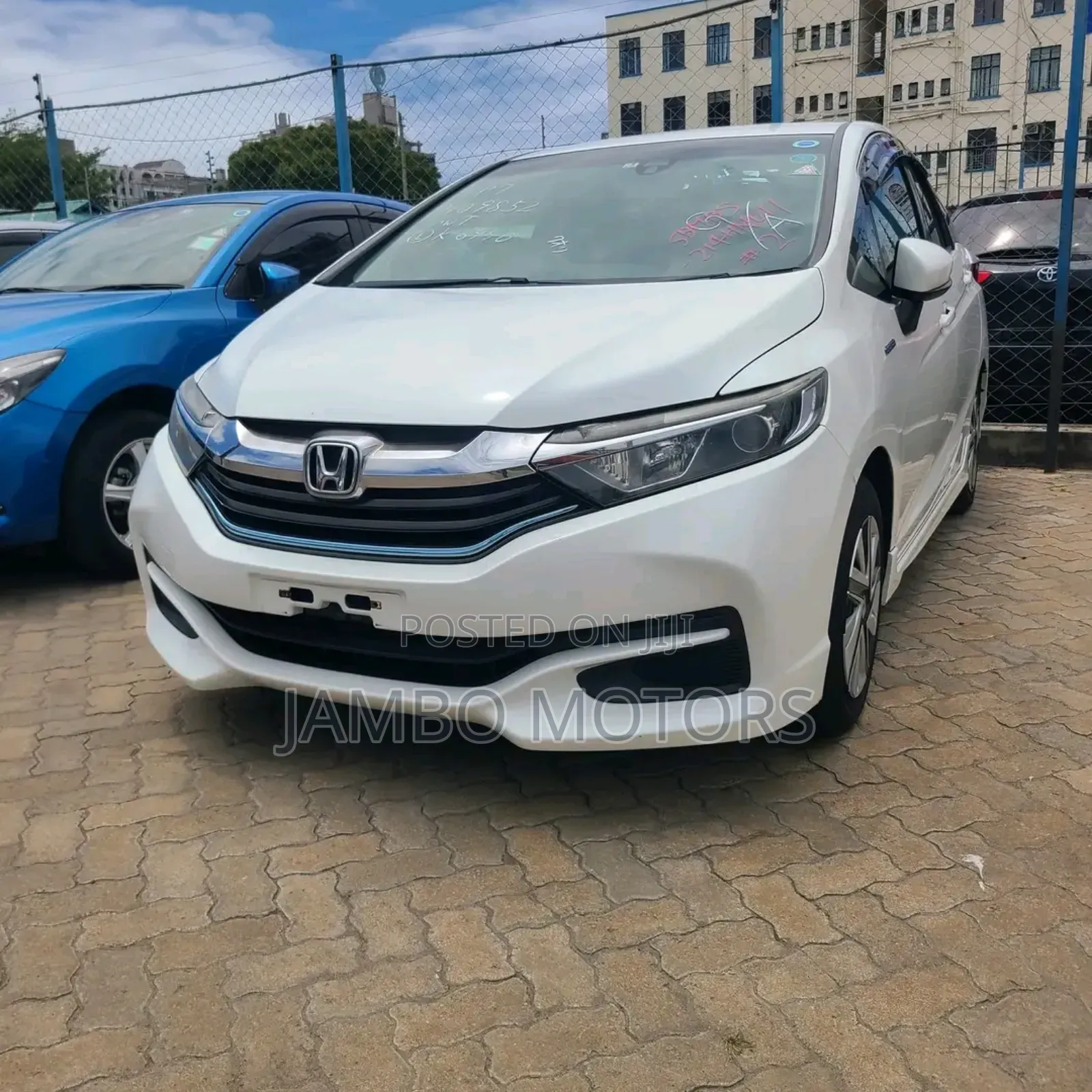 Honda Fit Shuttle 1.5 Hybrid 2WD 2018 White