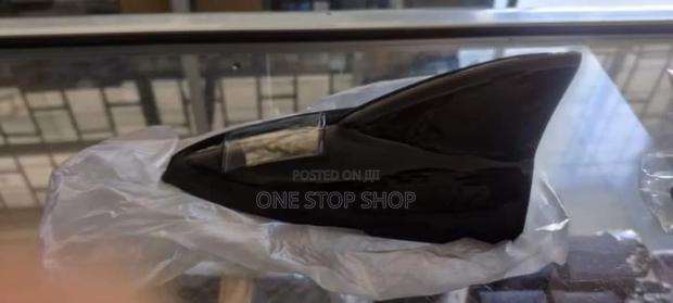 High Positioned Roof Solar Powered Shark Fin - thumbnail 4