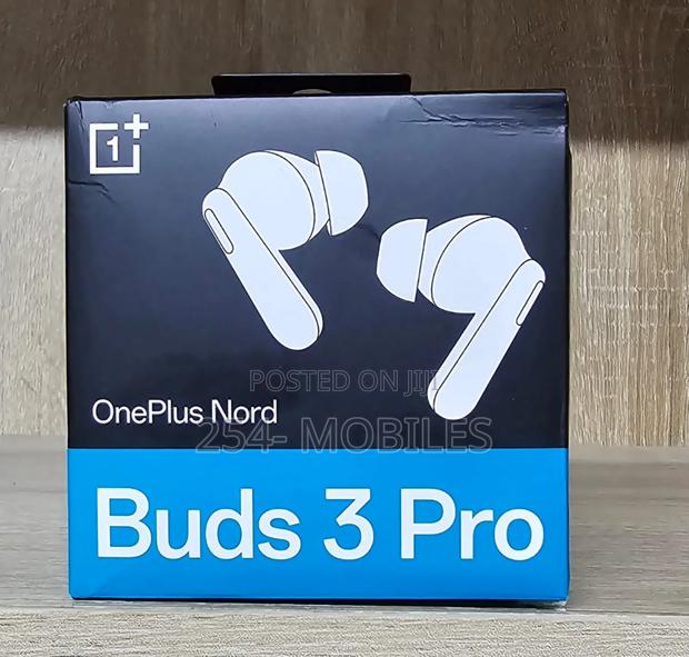 Oneplus Buds 3 Pro - main view
