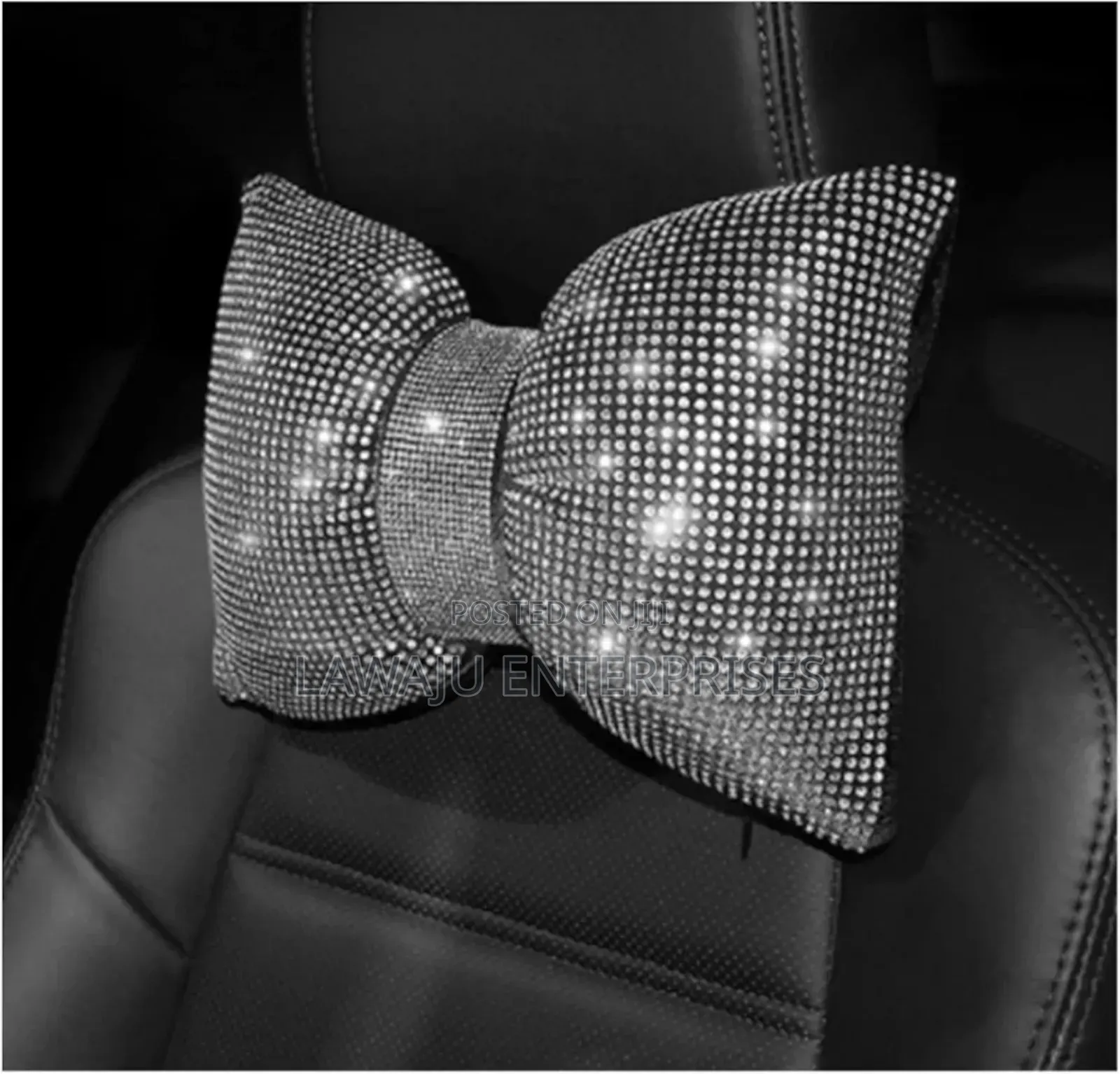 Universal Bow Knot Rhinestone Pillow