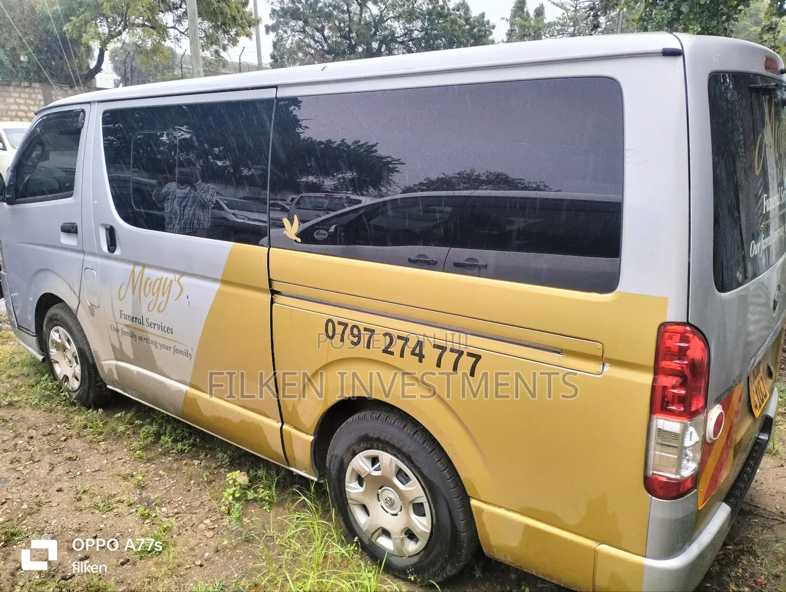Toyota HiAce 2016 Silver