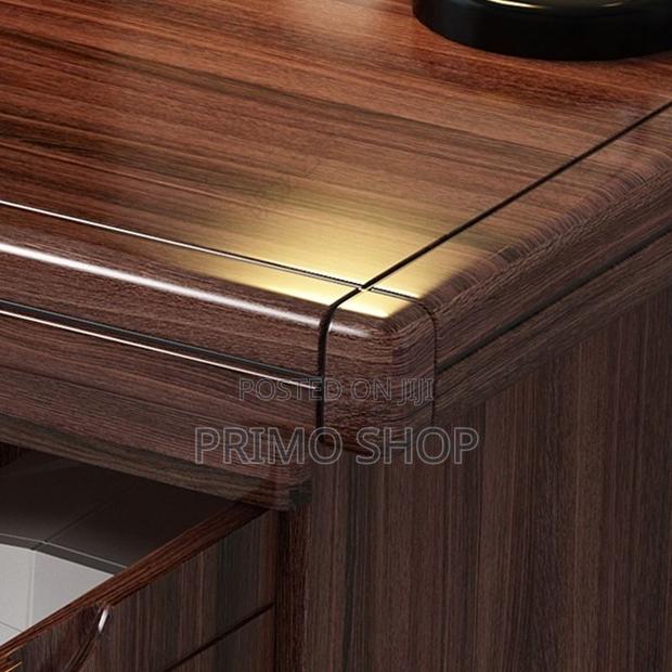 1200mm Executive Office Desk With Lockable Drawers - thumbnail 2