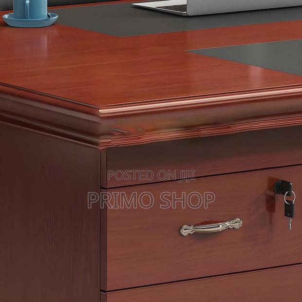 1200mm Executive Office Desk With Lockable Drawers - thumbnail 9