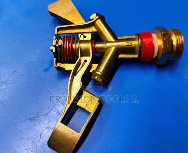 Jet Sprinkler Metallic 31⁄4" Inch at 1000