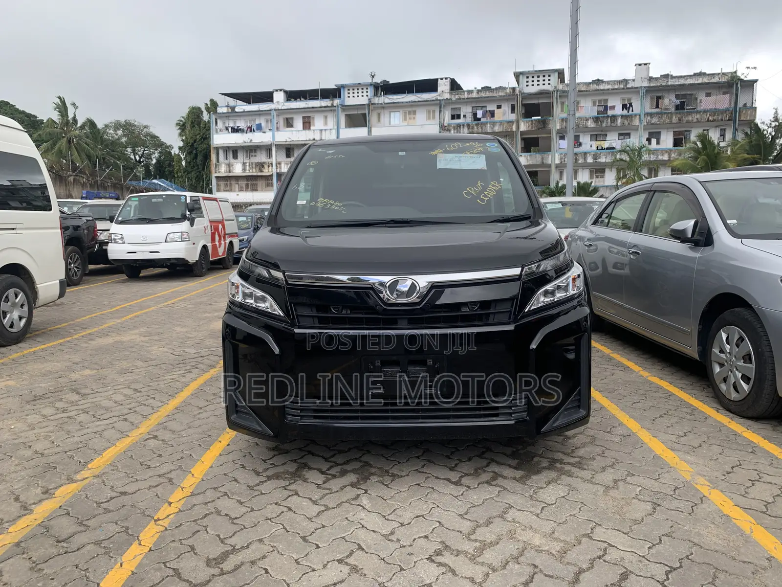 Toyota Voxy 2017 Matt Black