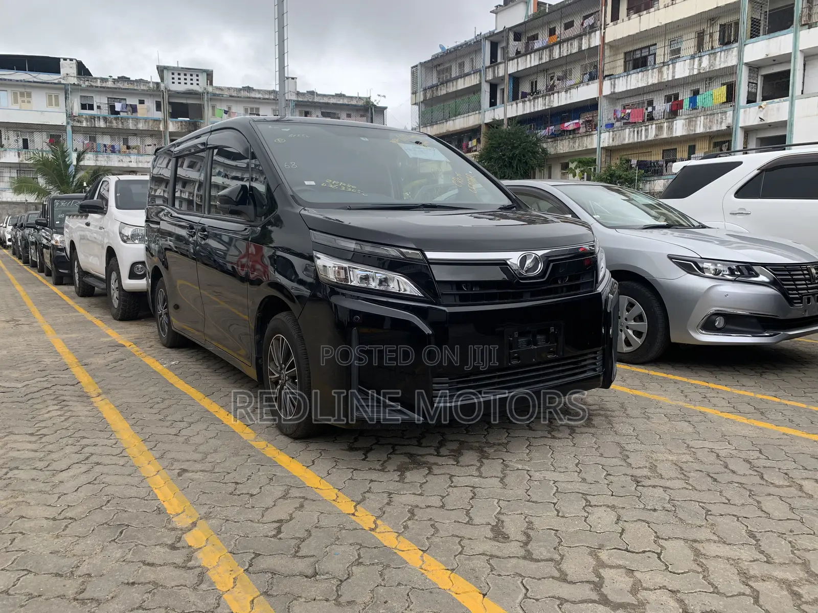 Toyota Voxy 2017 Matt Black