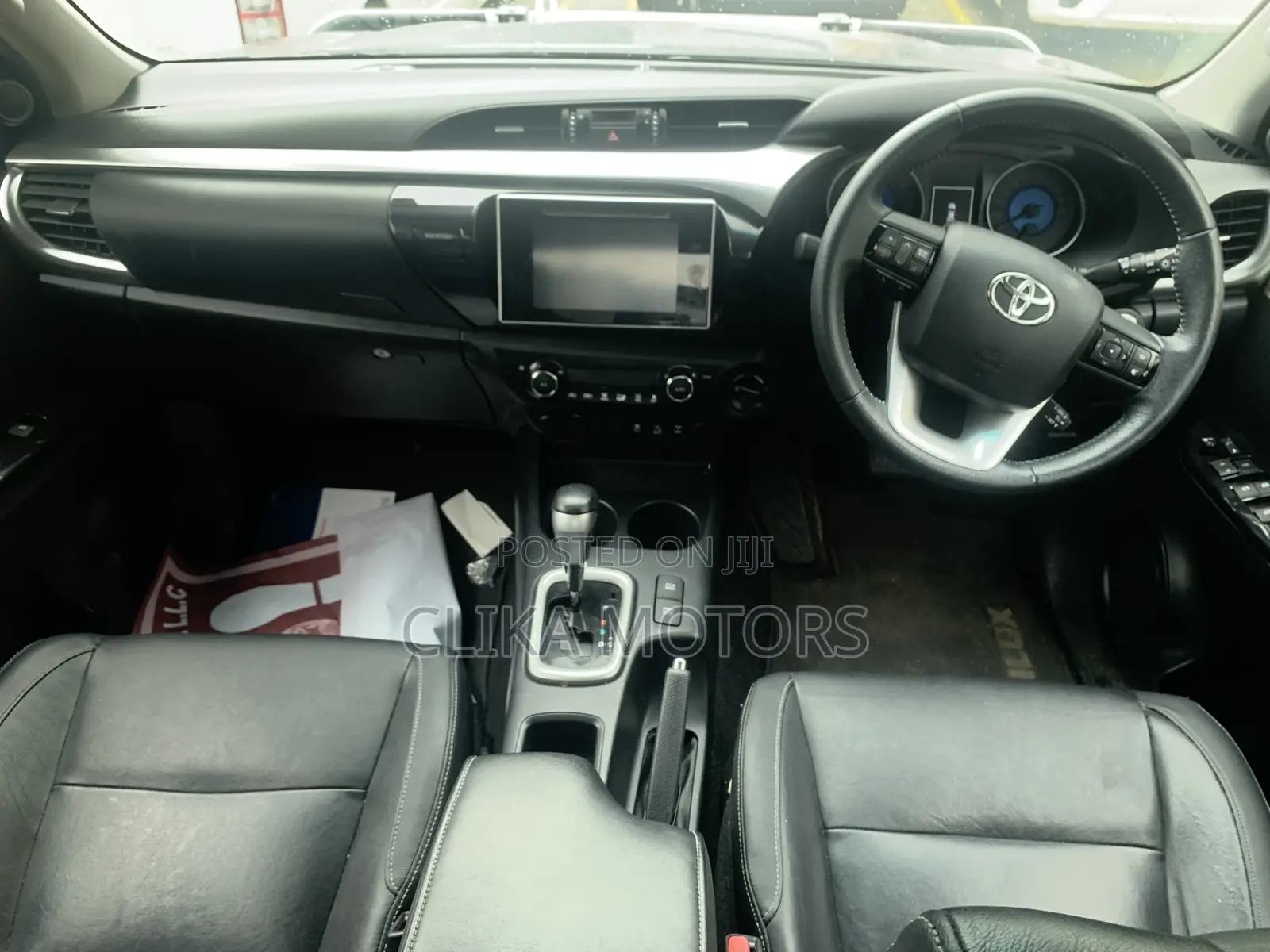 Toyota Hilux SR5 4x4 2017