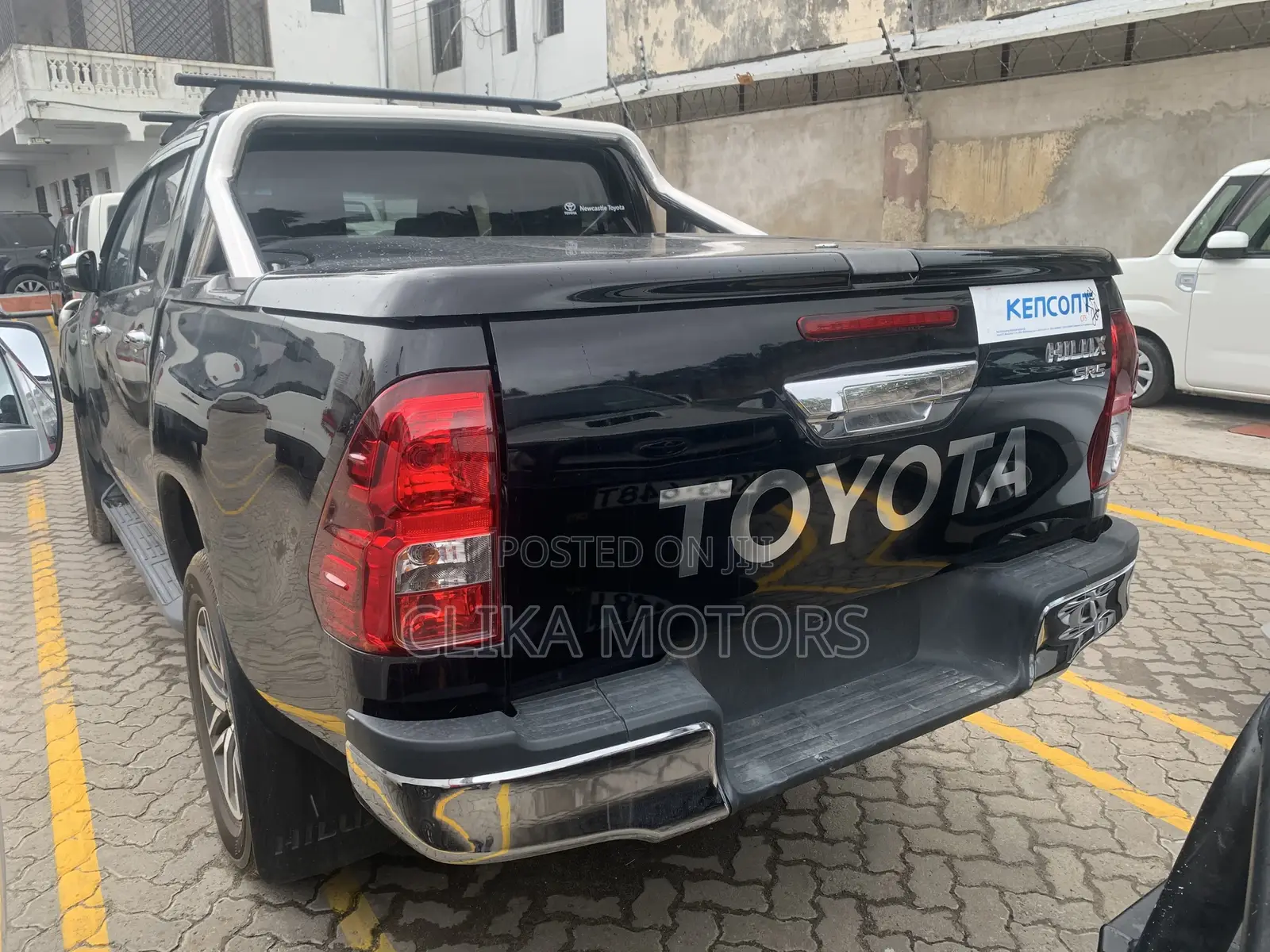 Toyota Hilux SR5 4x4 2017