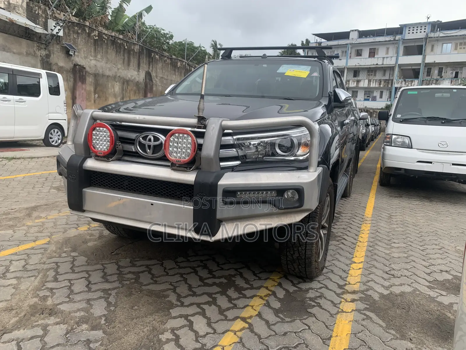 Toyota Hilux SR5 4x4 2017