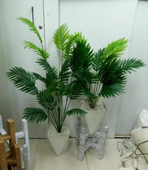 1.2m Palm Trees and Vases Available With or Without Stand