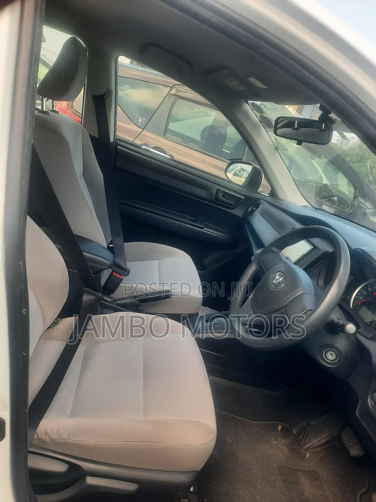 Toyota Axio 1.5 G 4WD 2017 White