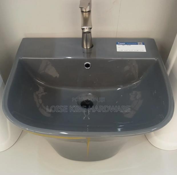 Good Quality Toilets - thumbnail 2