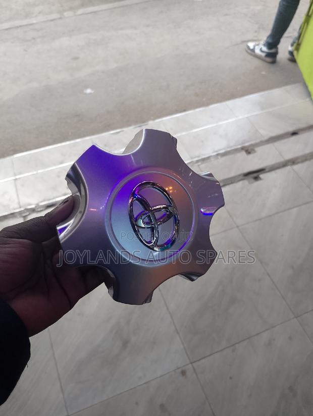 Vigo/Fortuner Center Wheel Caps