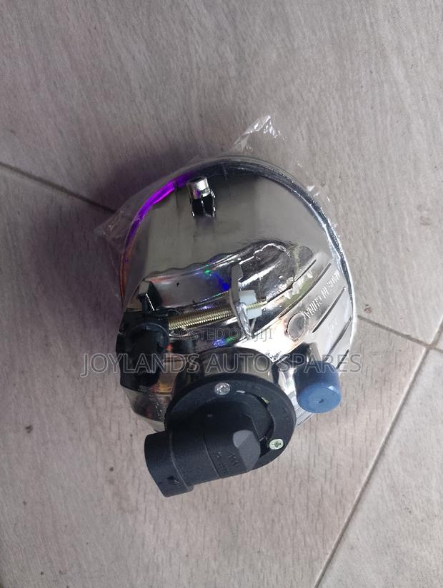 Fortuner Fog Lights Without Covers - thumbnail 2