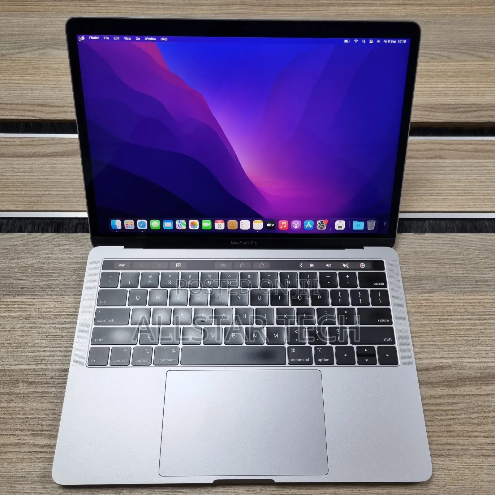 Laptop Apple MacBook Pro 2018 16GB Intel Core I7 SSD 1T