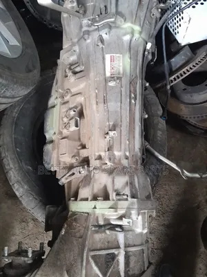 Toyota 200 Series or V8 Gearbox With Transfer