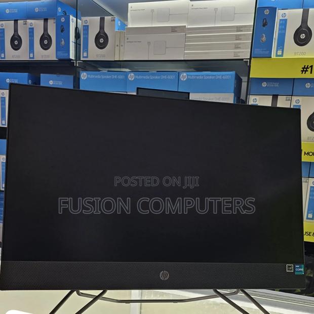 New Desktop Computer HP 8GB Intel Core I5 SSD 512GB - main view