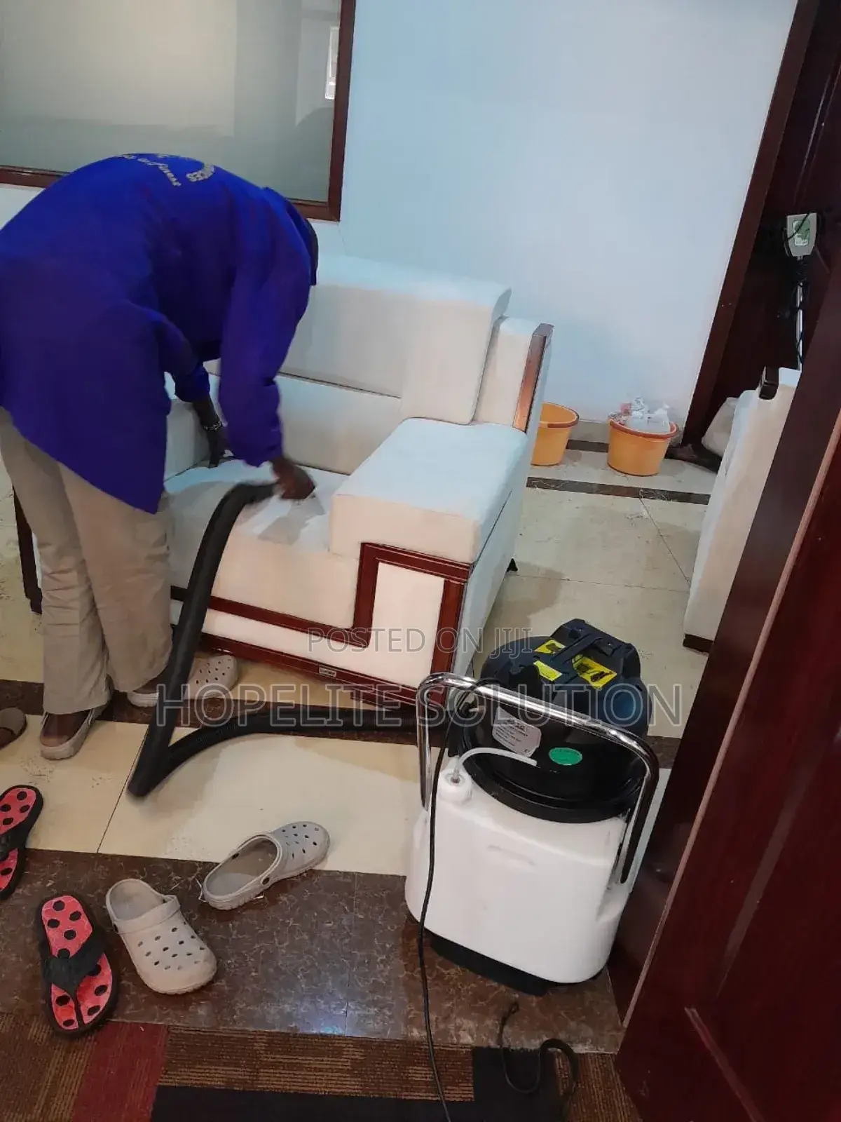 Sofaset And Couch Cleaning Services