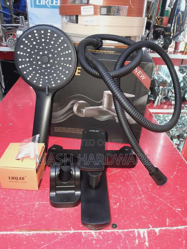 Lirlee Matt Black Bathtub Mixer